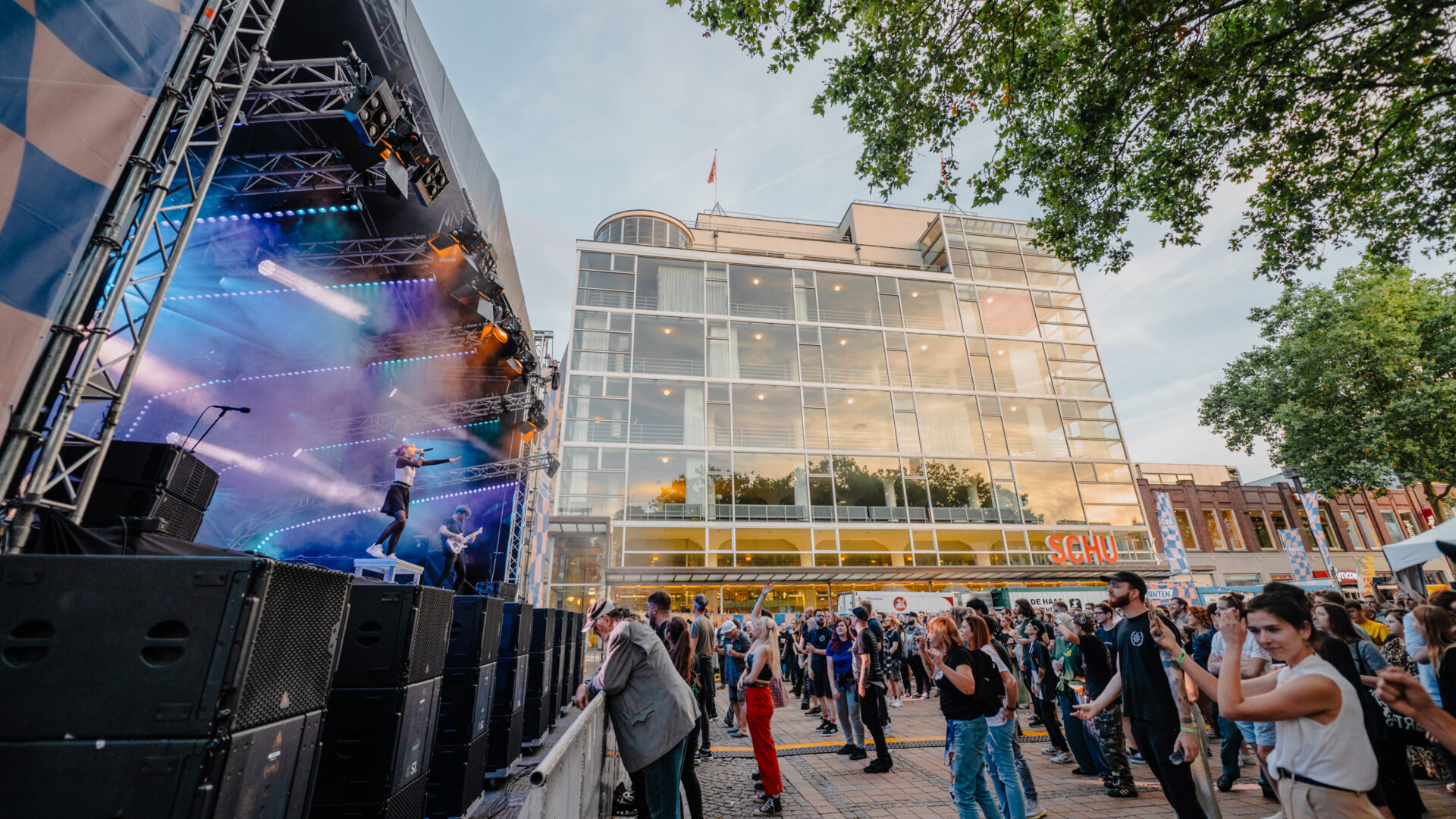Booch? Festival presenteert eerste namen met o.a. Prins S. & de Geit en Joey Valence & Brae