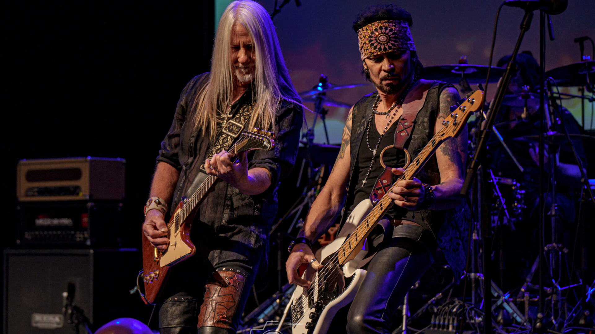 Y&T | 1 oktober 2025