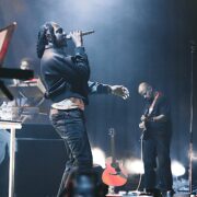 Jon­na Fra­ser & The Lions