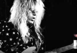 Adrian Vandenberg op Adrian Vandenberg