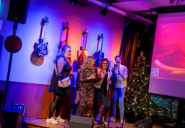 Karaoke Café op Karaoke Café
