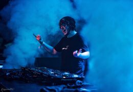 Gladde Paling op Gladde Paling