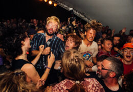 Joe & the Shitboys (FO) - OUTPOET op Joe & the Shitboys (FO) - OUTPOET
