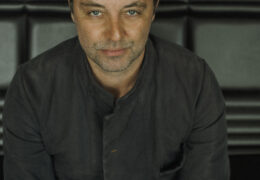 Niels Geusebroek sings Coldplay op Niels Geusebroek sings Coldplay