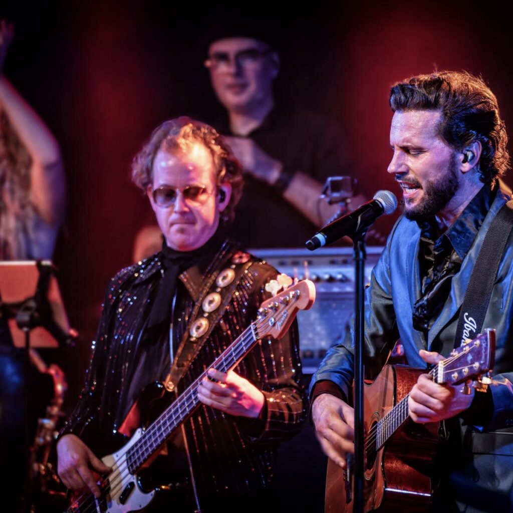 Bouke &amp; The Elvis Matters Band