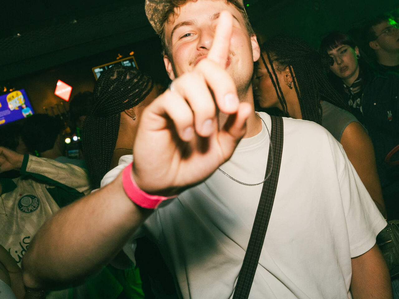 003 ITSUS IBE MIKOBSHOTS