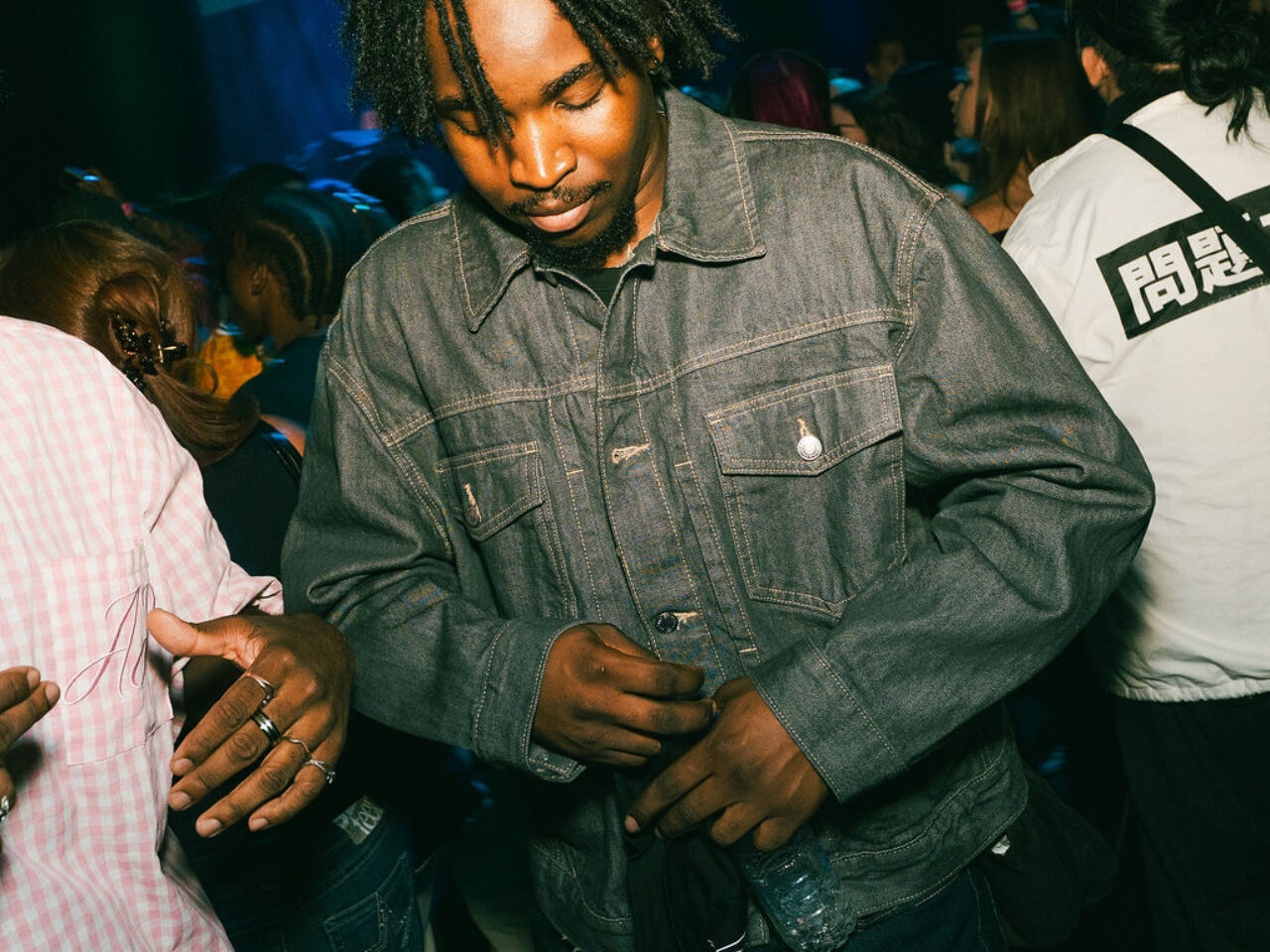 009 ITSUS IBE MIKOBSHOTS