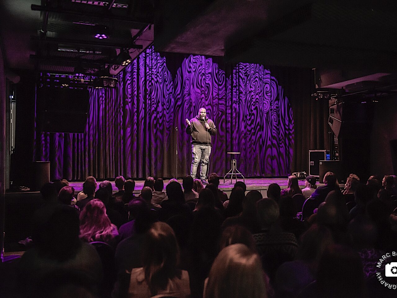 20251130 The Stand Up Club Daveson Ignatia NIEUWENOR 1