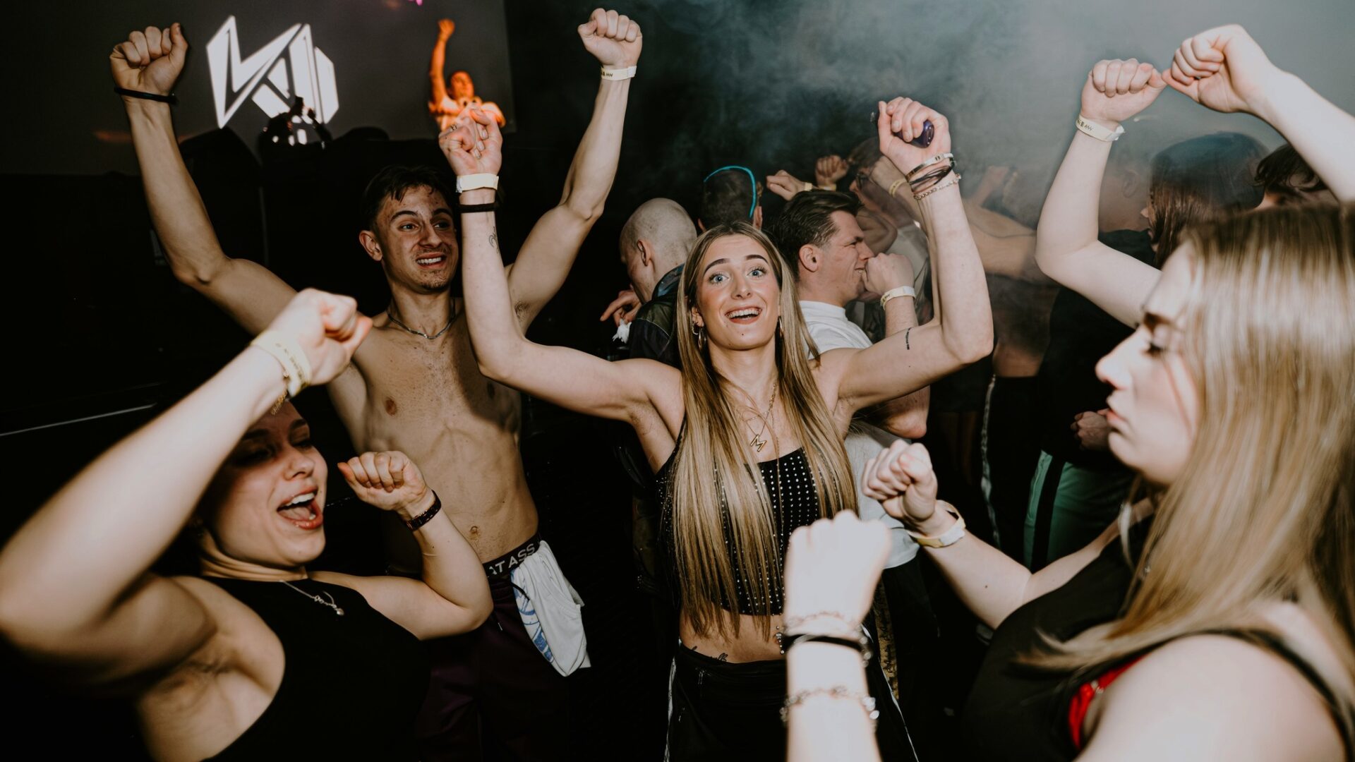 Destruct - For The Hardest