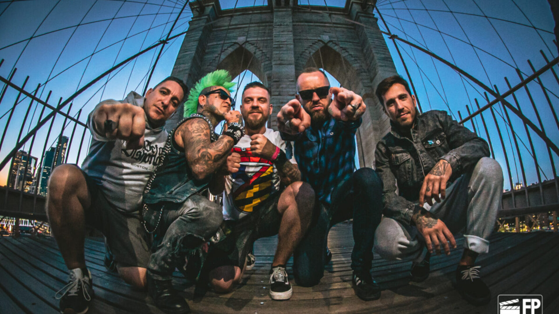 Hard in Heerlen: Booze & Glory